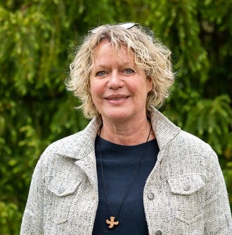 Knieper Sybille 2025 neu zugeschnitten 3